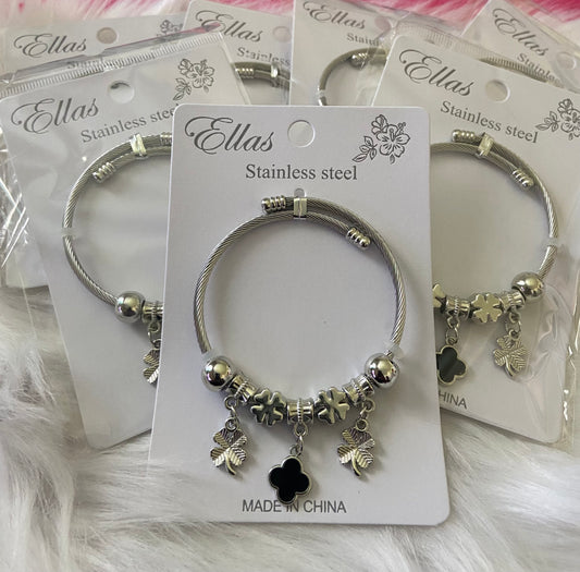 Quatrefoil Clover Charm Bracelet